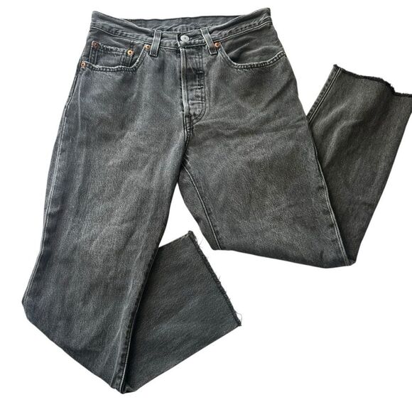 Levi’s 501 Cropped Button Fly 100% Cotton Raw Hem Jeans Faded Black Women’s 27 - Picture 1 of 5